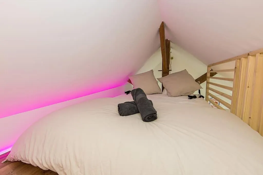 Apartament La Breizh Moi Balneo Love Room Josselin